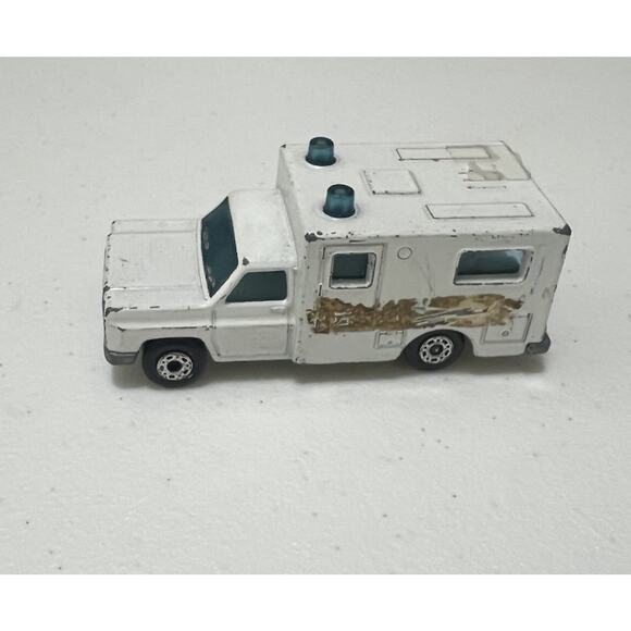 VINTAGE Matchbox Superfast Ambulance No. 41 Made in England 1977 Lesney - Picture 3 of 6